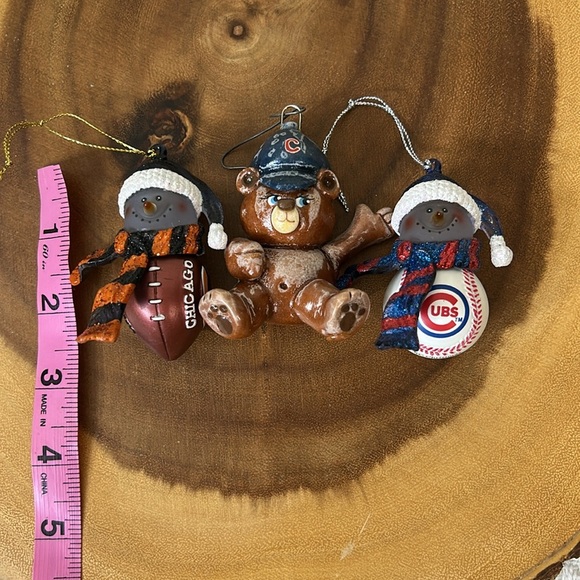 Chicago Bears NFL and Cubs MLB Bear Ornaments - Picture 7 of 7
